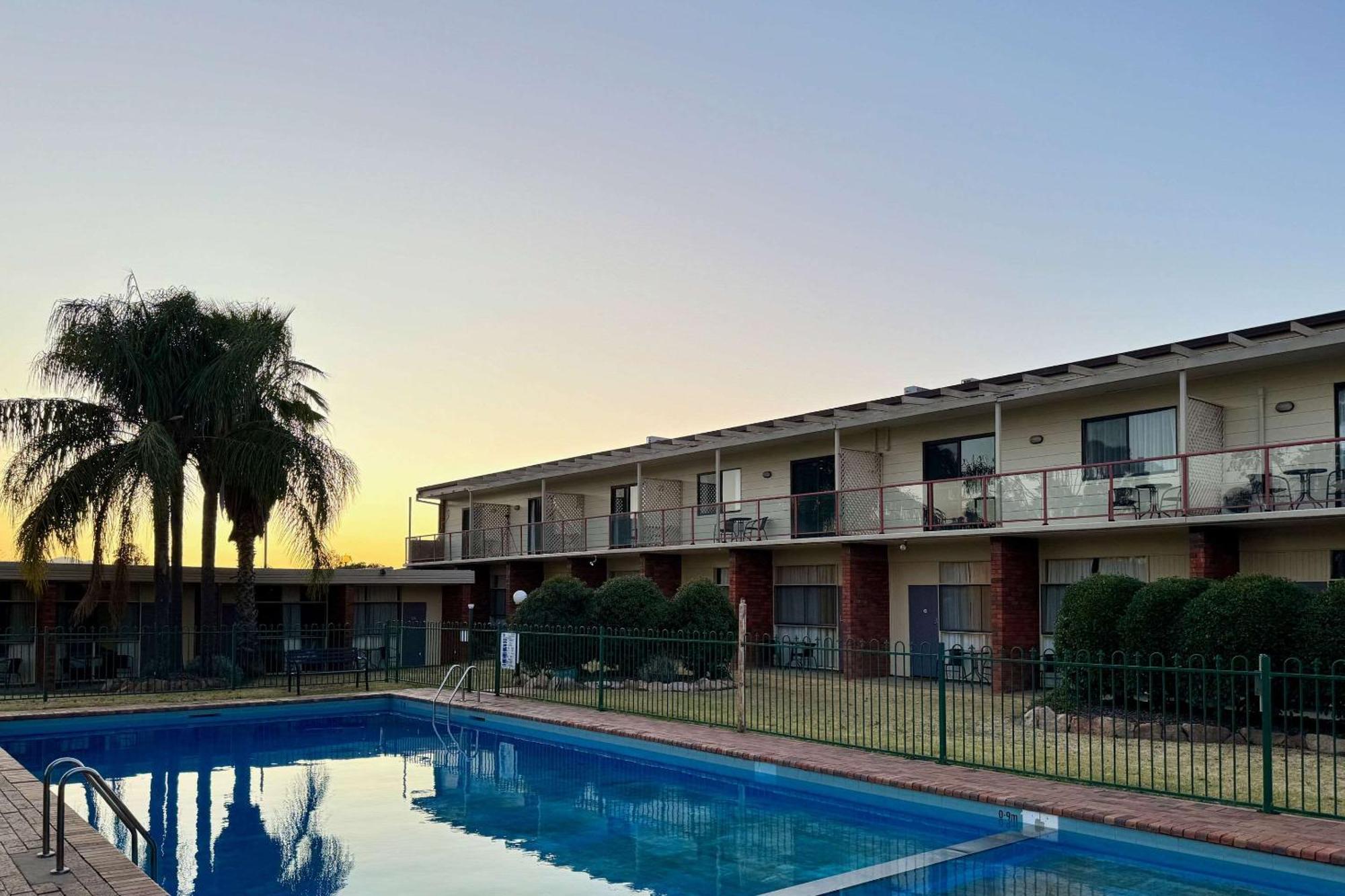 Econo Lodge Gateway Tamworth Eksteriør billede